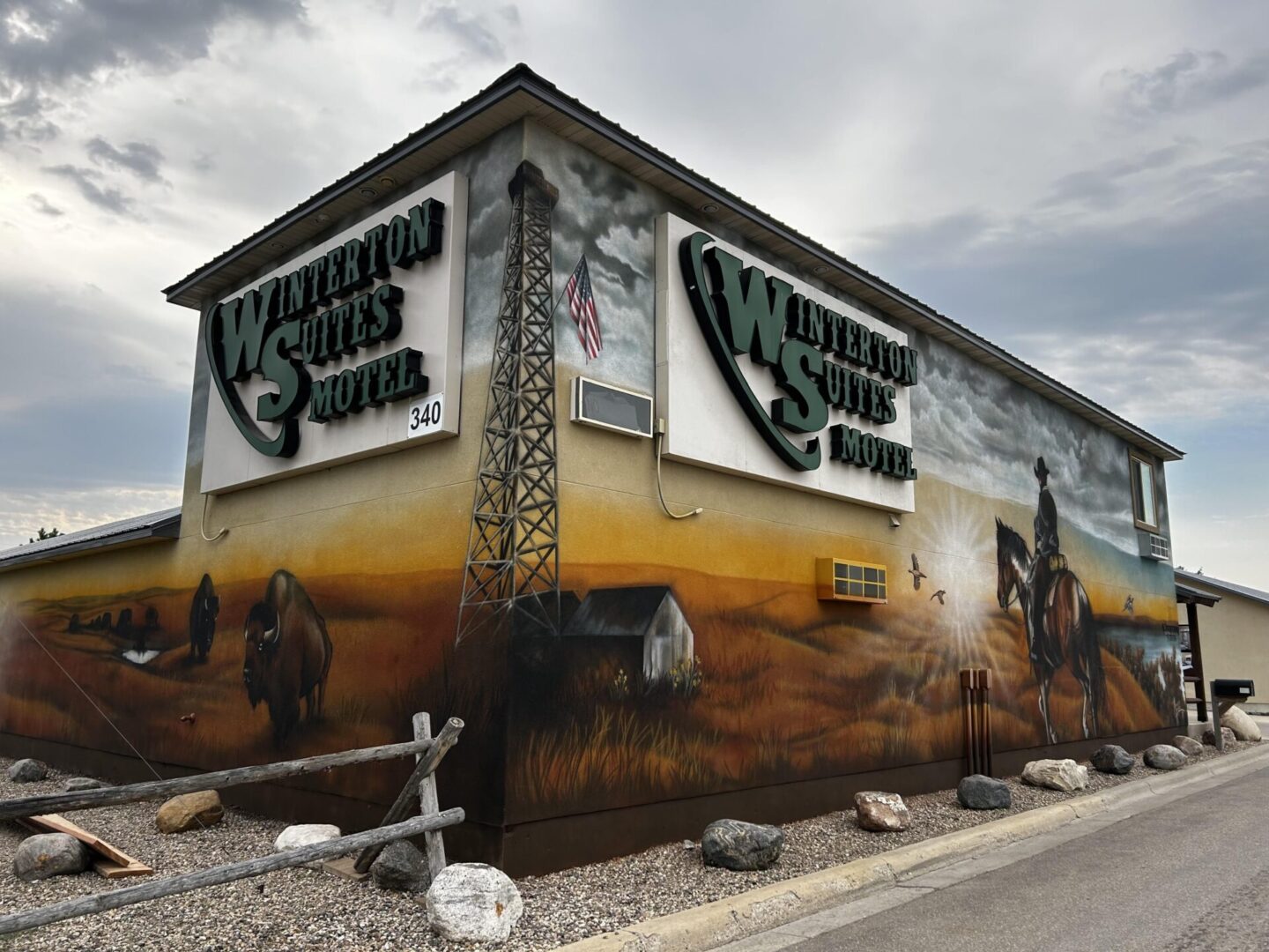 A house with walls painted like a ranch